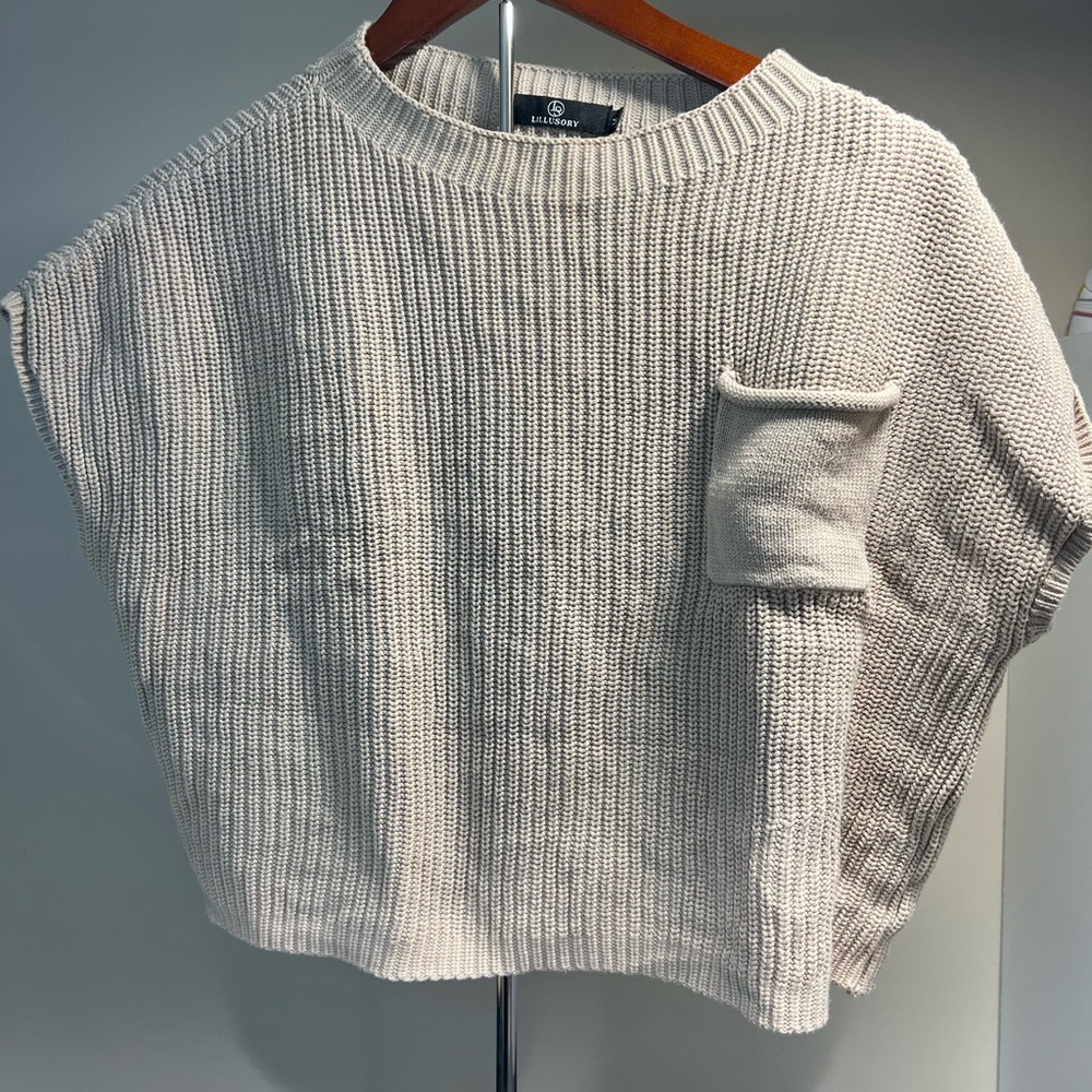 Women's cropped Cream Sweater with Pocket